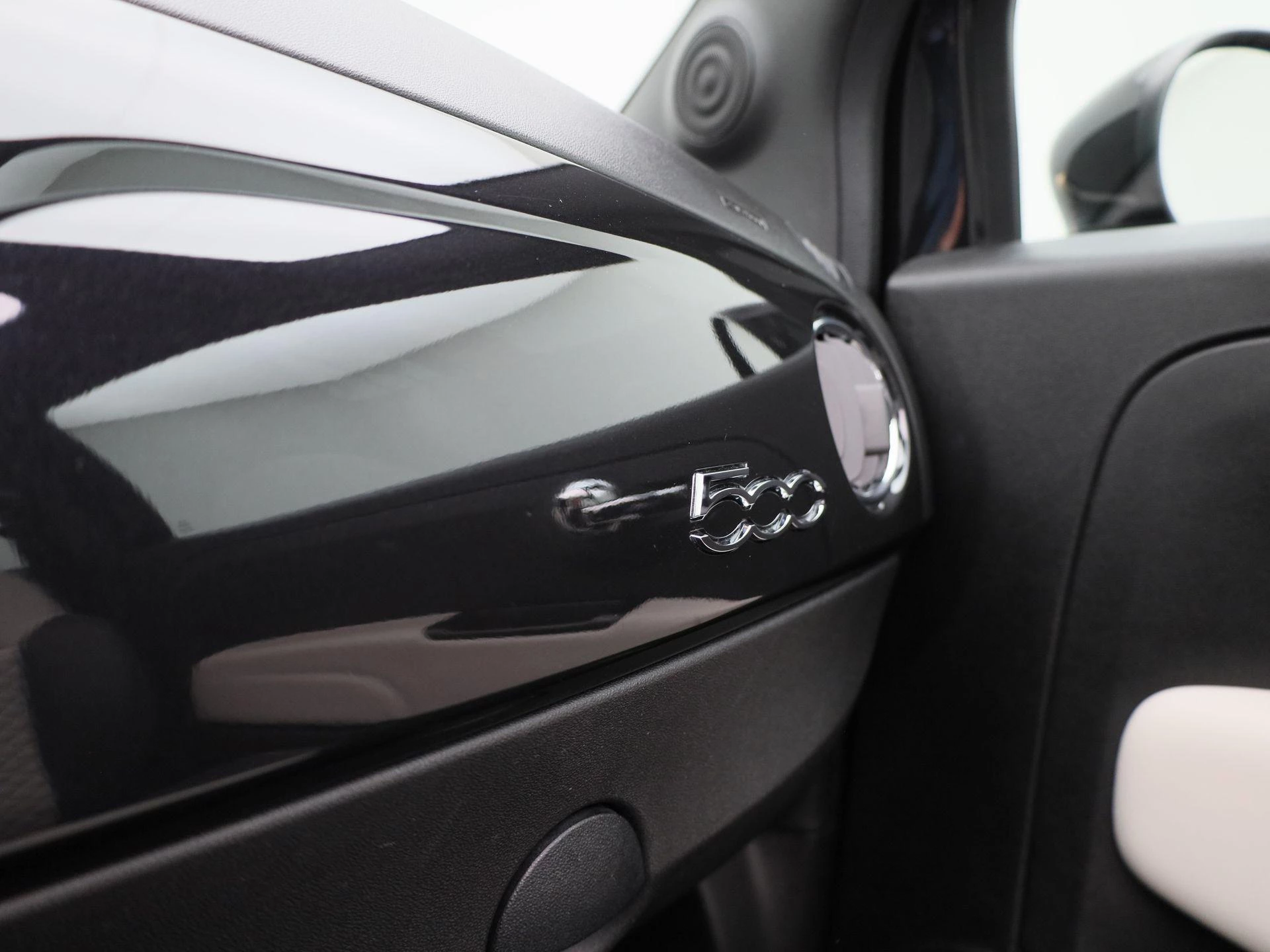 Fiat-500C-image-19