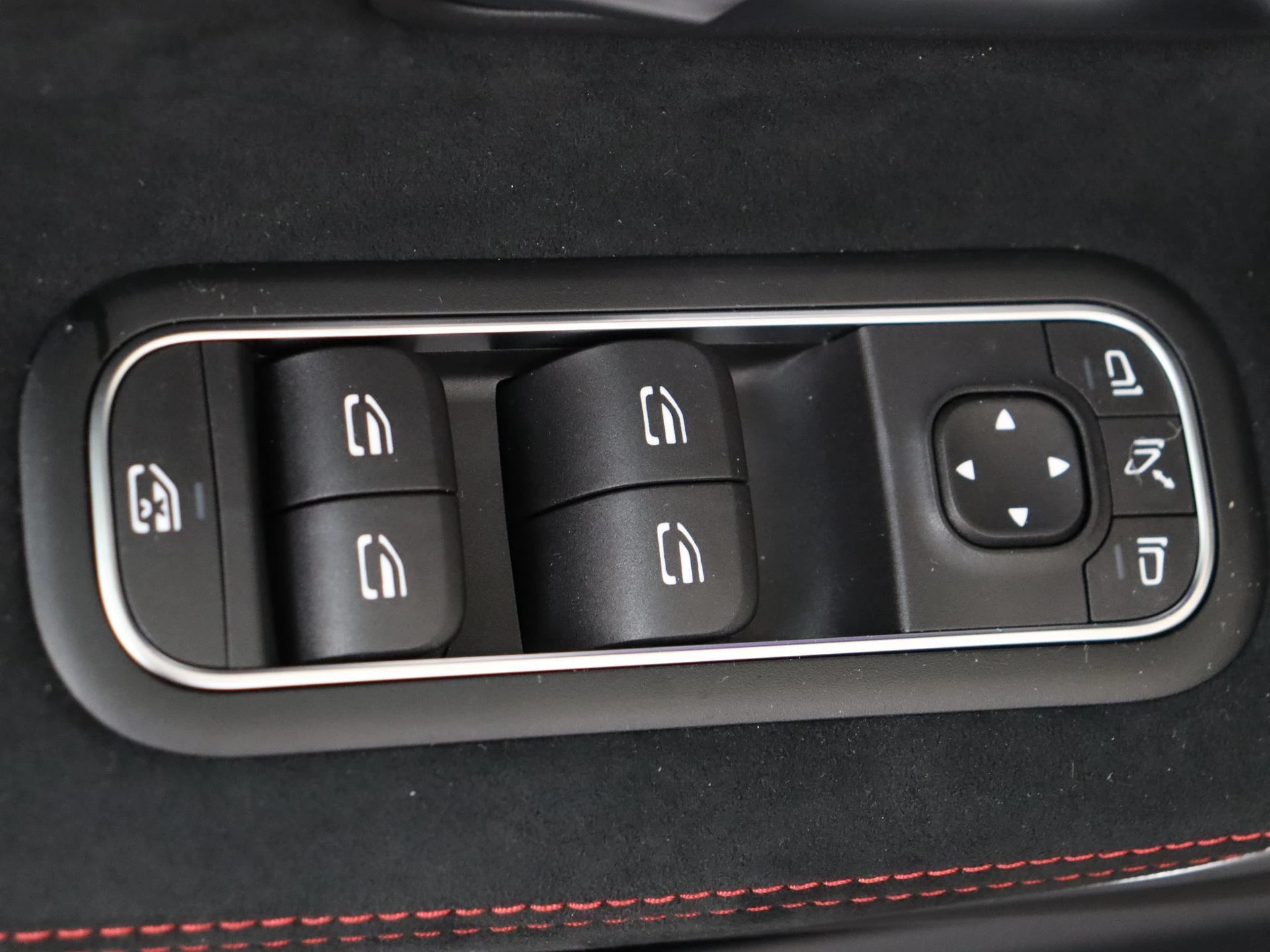 Mercedes-Benz-A-Klasse-image-27