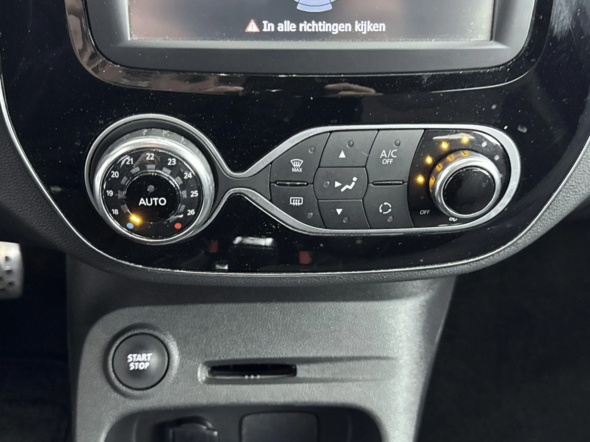 Renault-Captur-image-18