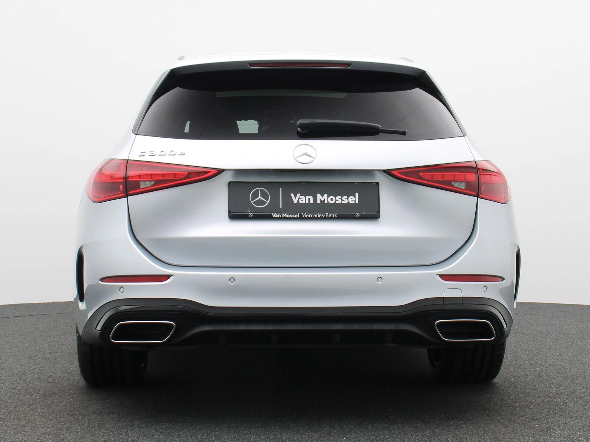 Mercedes-Benz C-Klasse 300 e AMG Line Estate + PANORAMISCH DAK + DIGITAL LIGHT + BURMESTER +