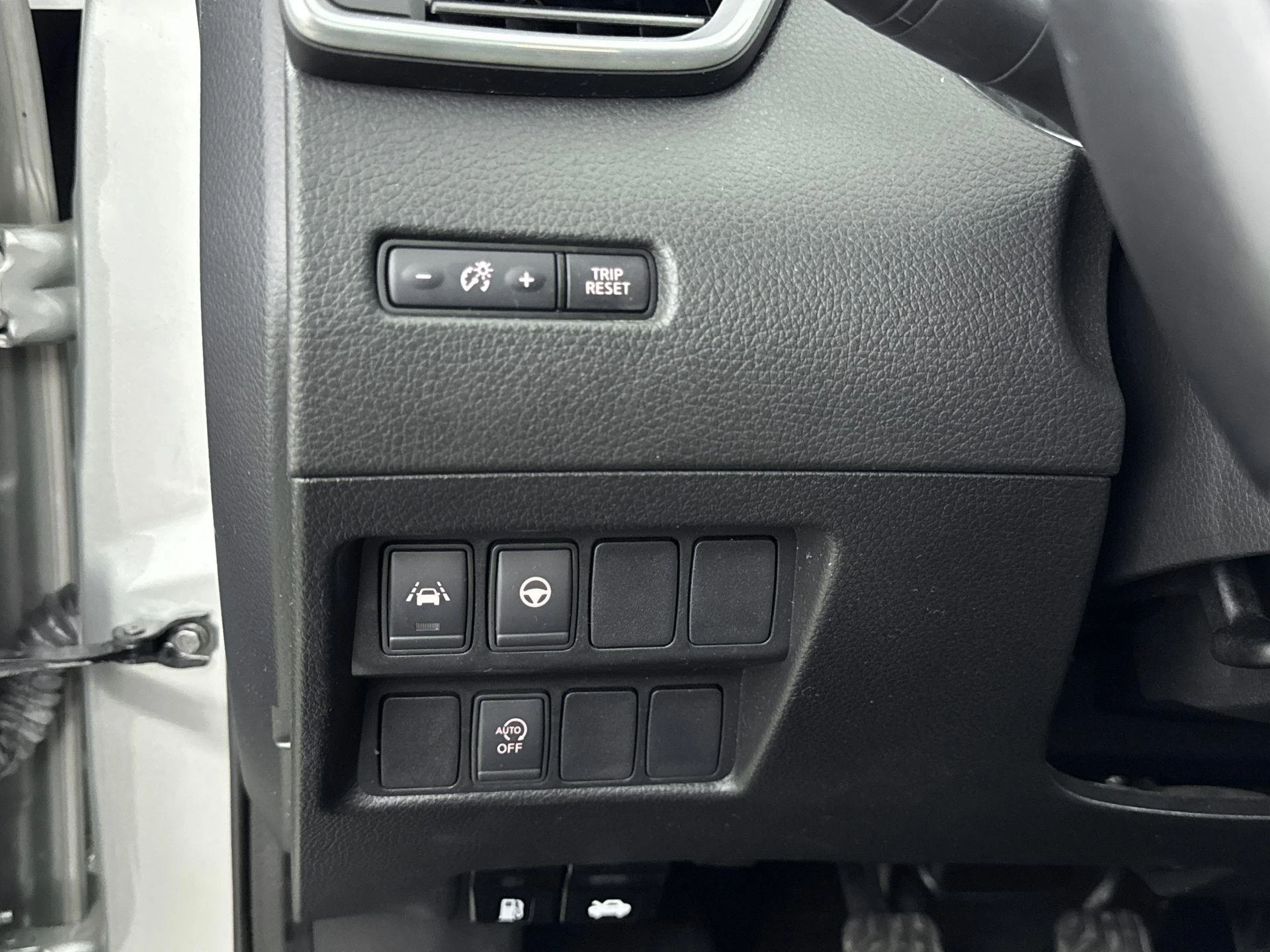 Nissan-QASHQAI-image-22