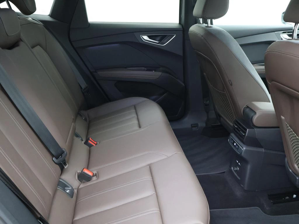 Audi-Q4 Sportback e-tron-image-8