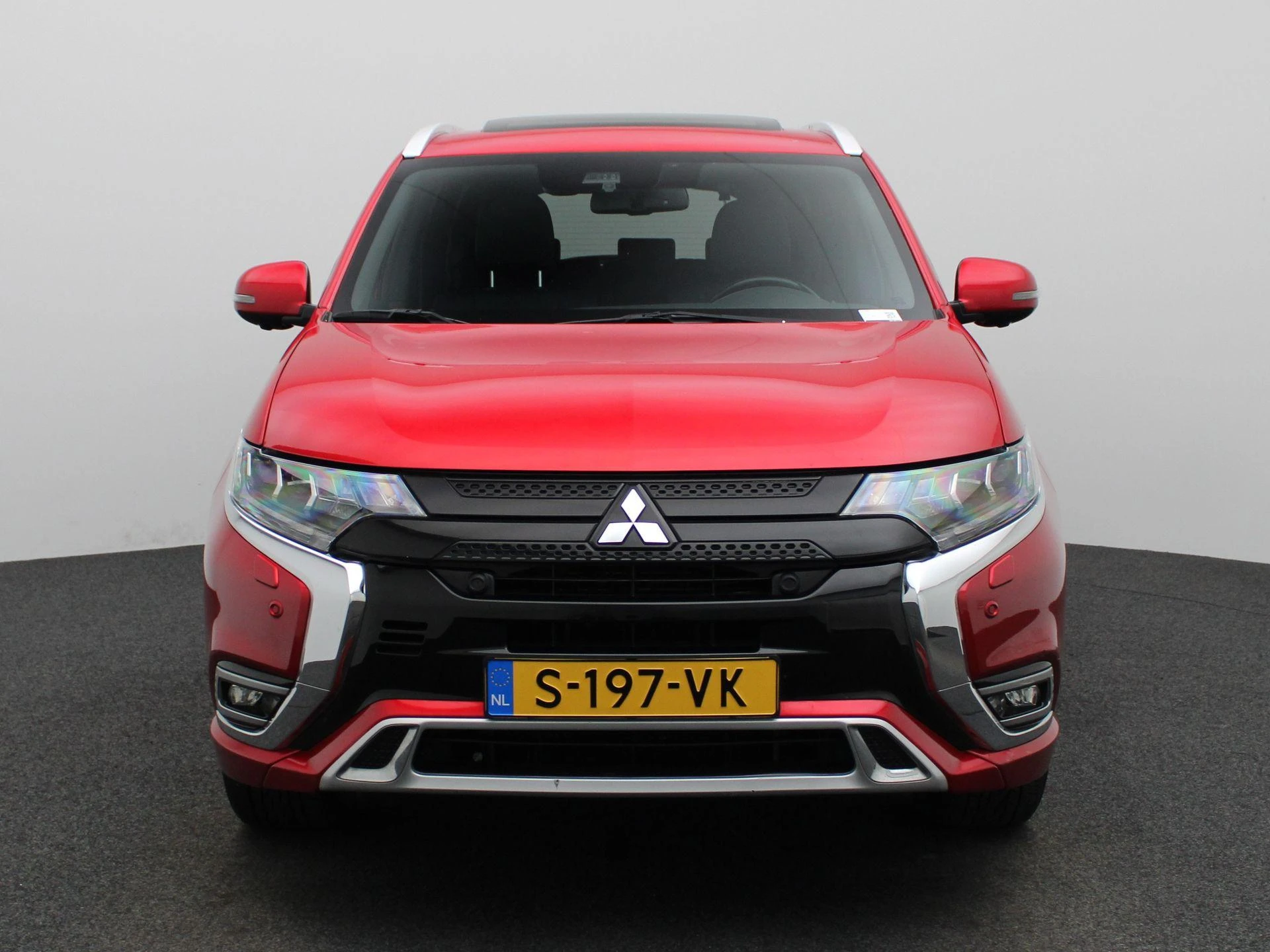 Mitsubishi-Outlander-image-2