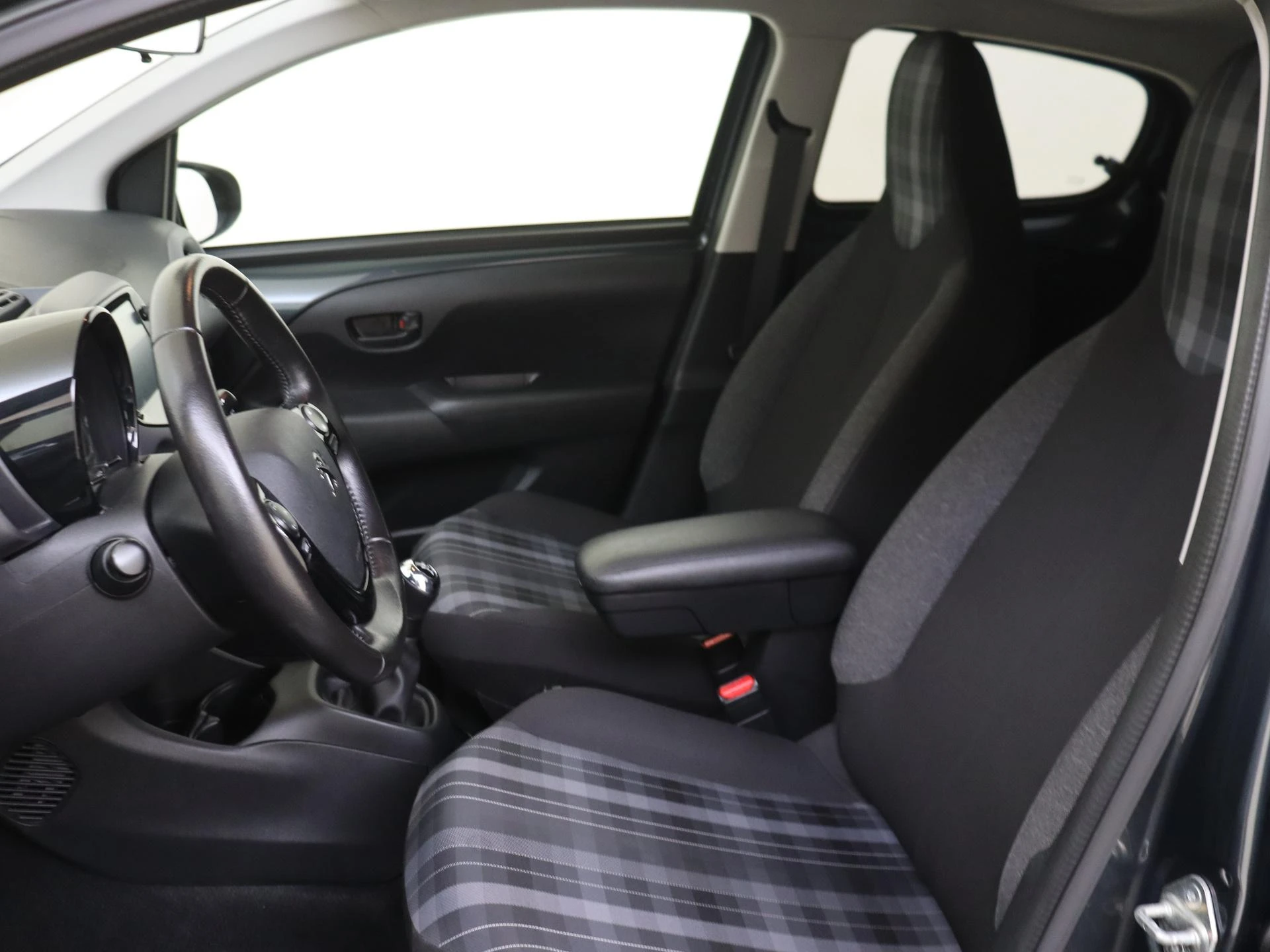 Peugeot-108-image-14