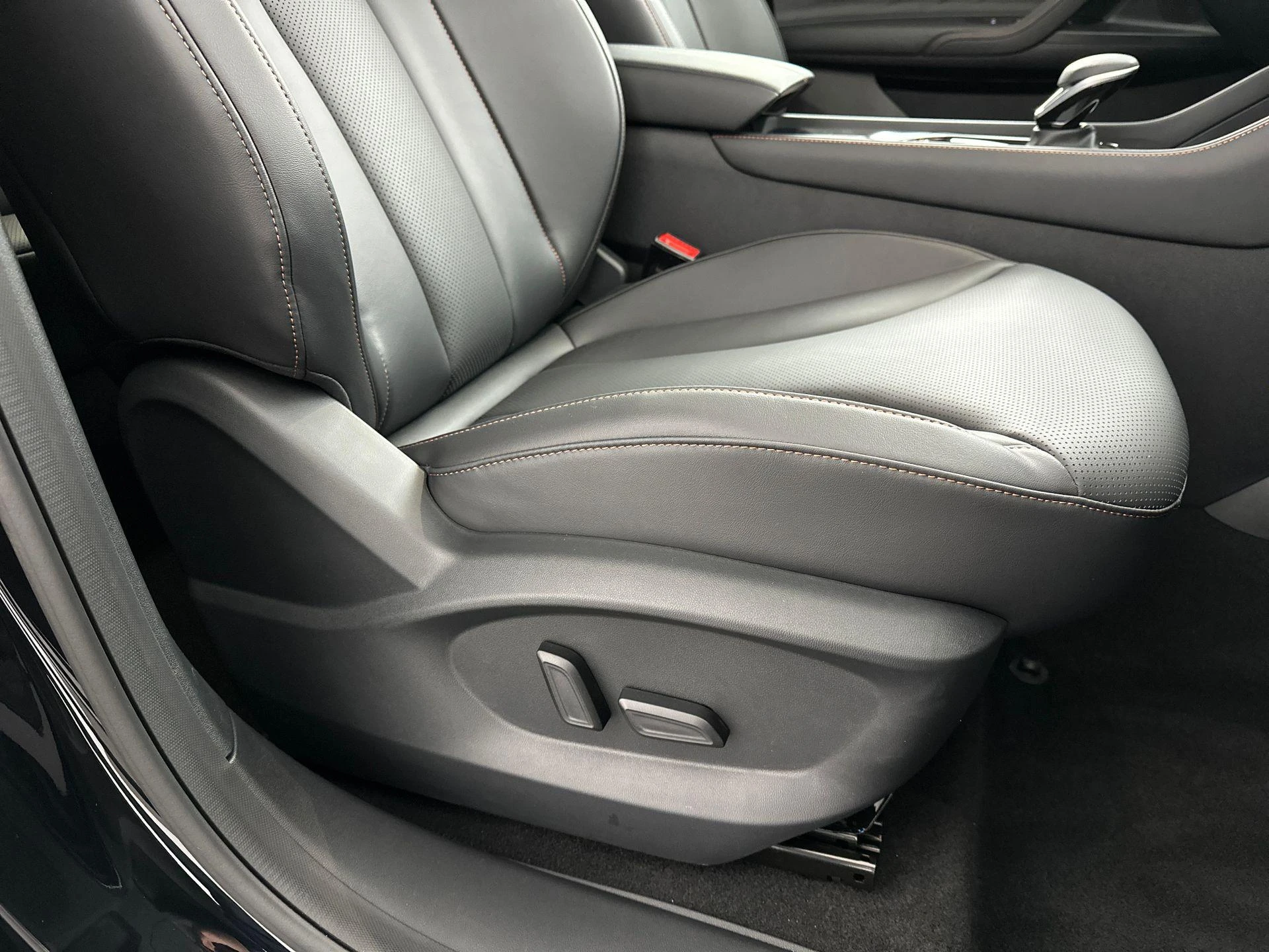 MG HS Hybrid+ 1.5 Luxury