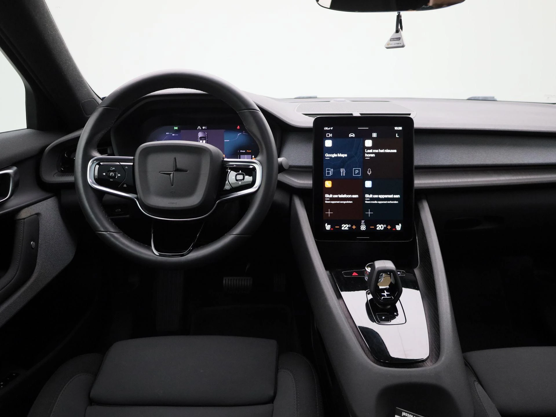 Polestar-2-image-7