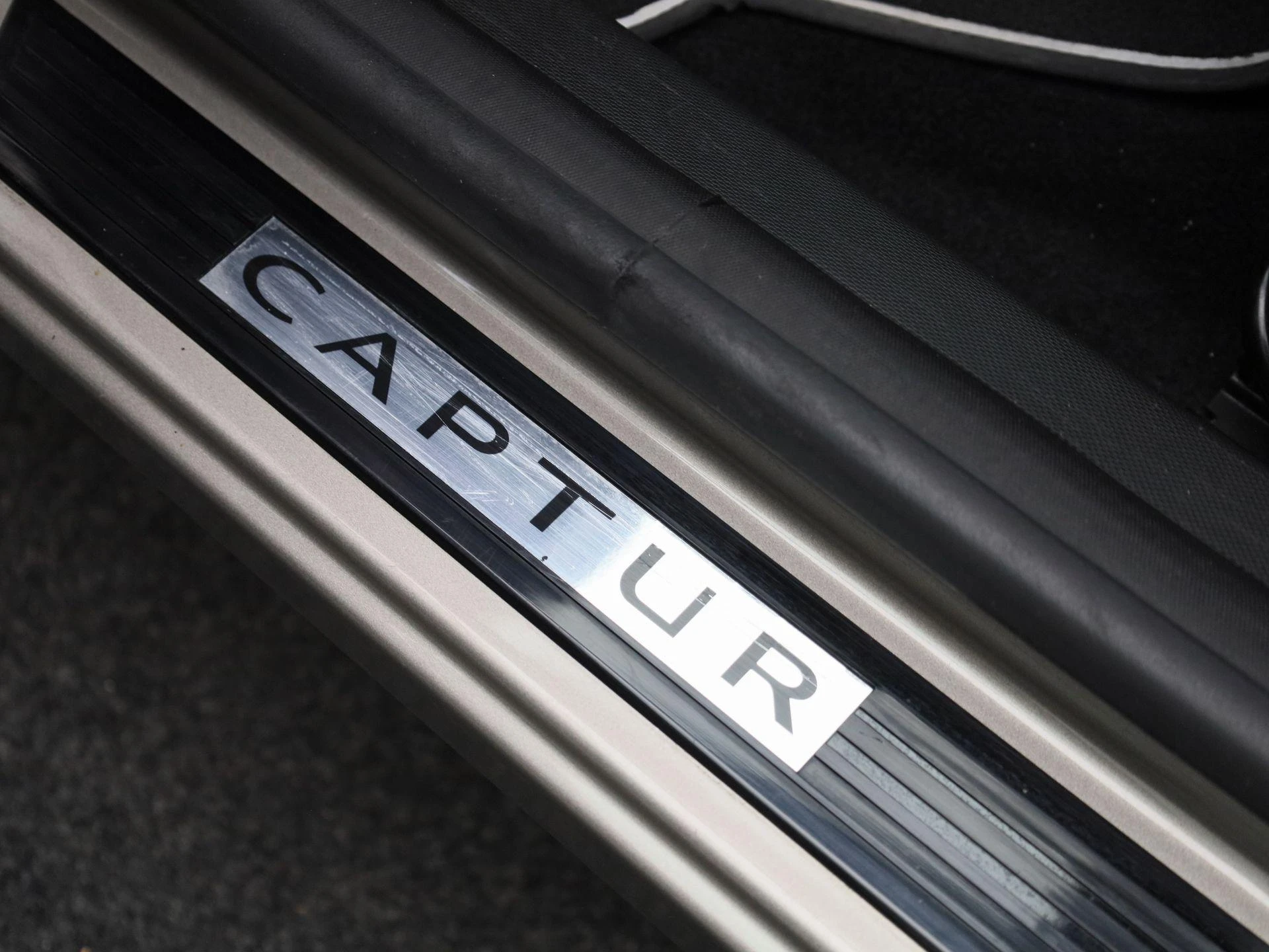 Renault-Captur-image-28