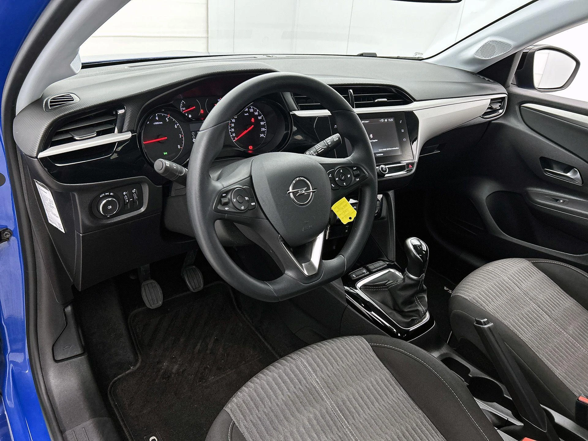 Opel-Corsa-image-10