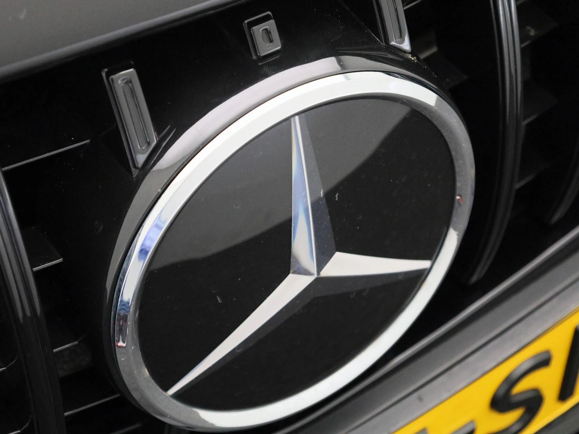 Mercedes-Benz-CLA-image-39