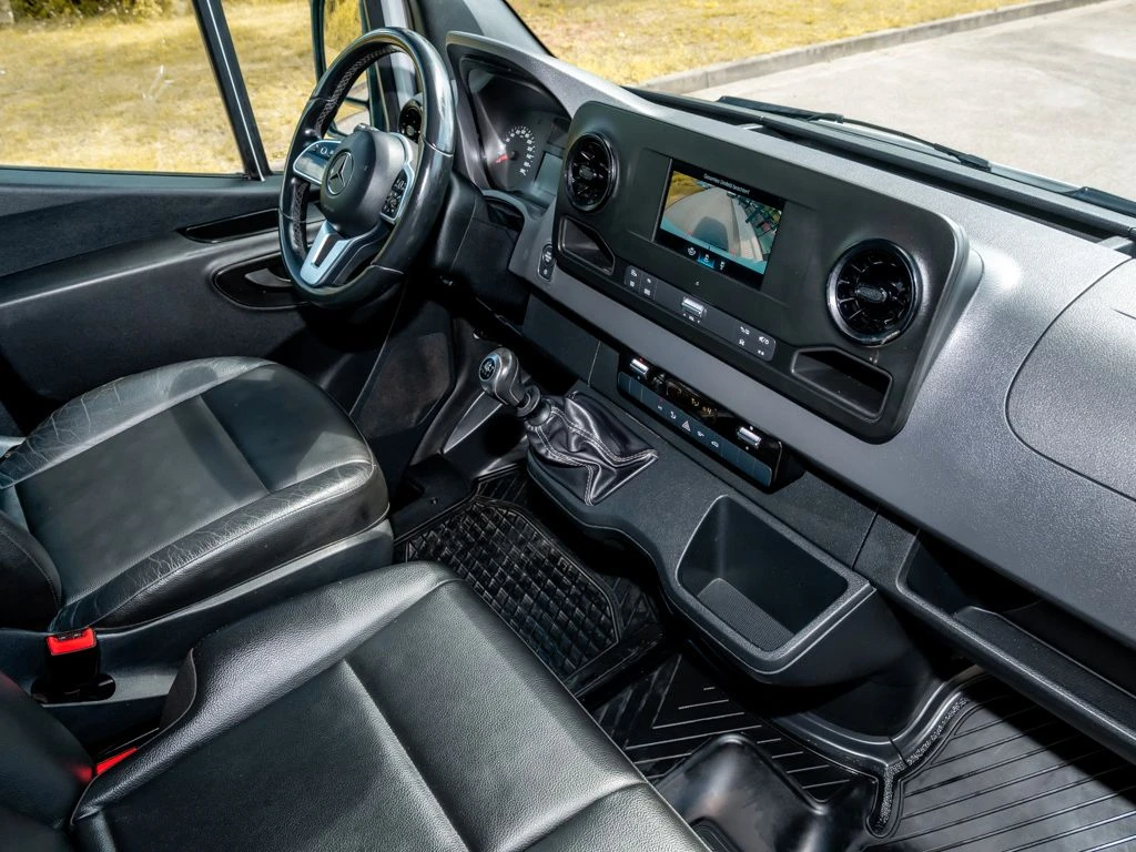 Mercedes-Benz-Sprinter 317-image-9