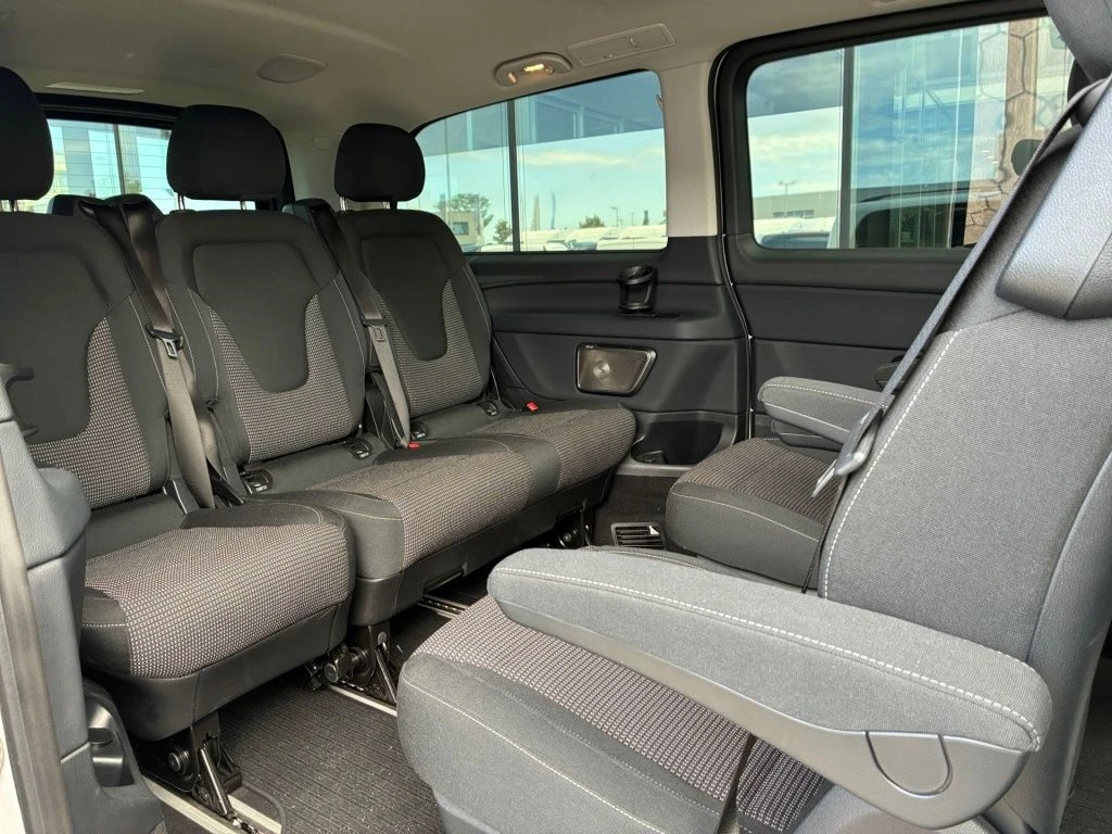 Mercedes-Benz-V-Klasse 250-image-12