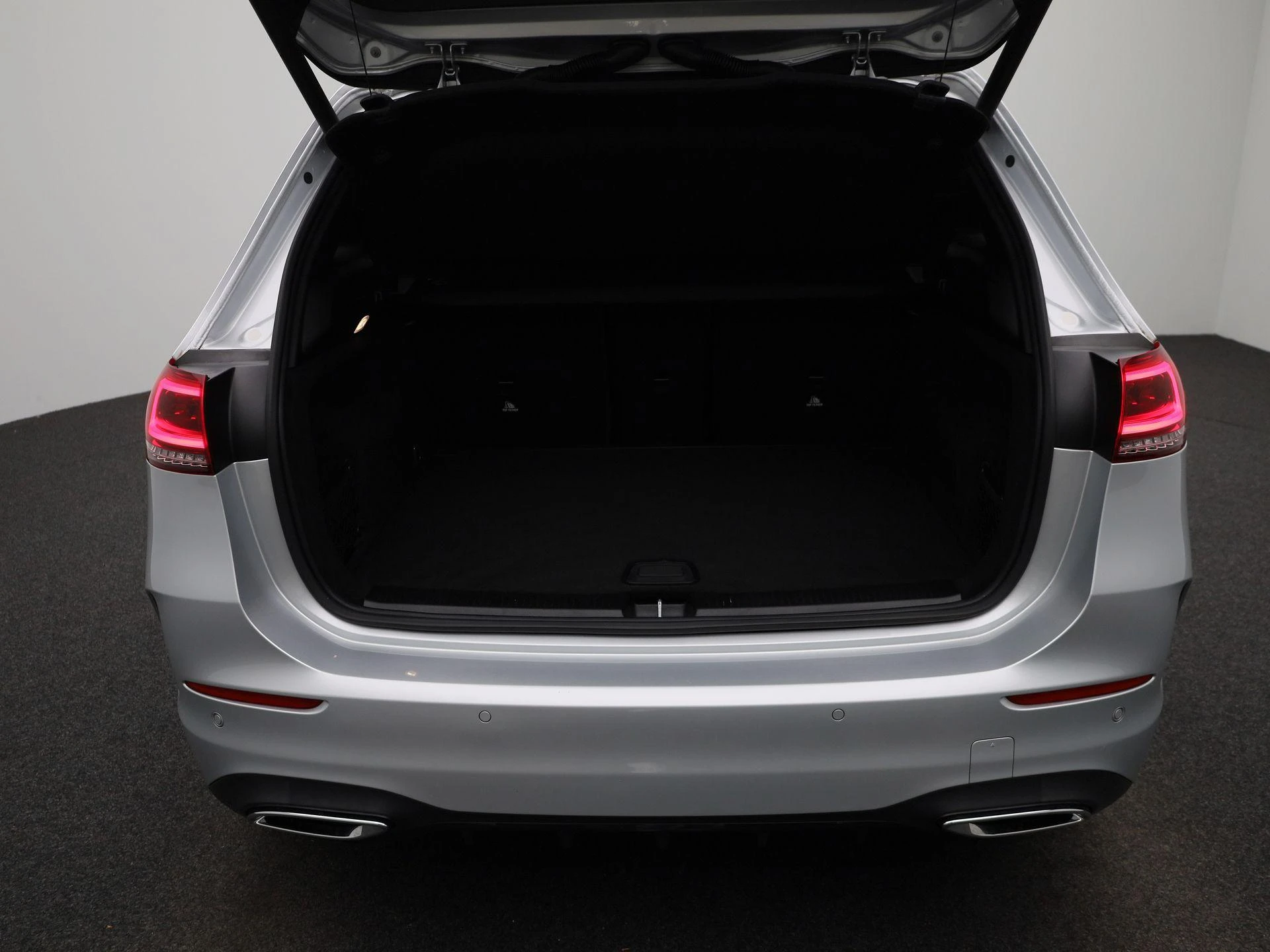 Mercedes-Benz-B-Klasse-image-11