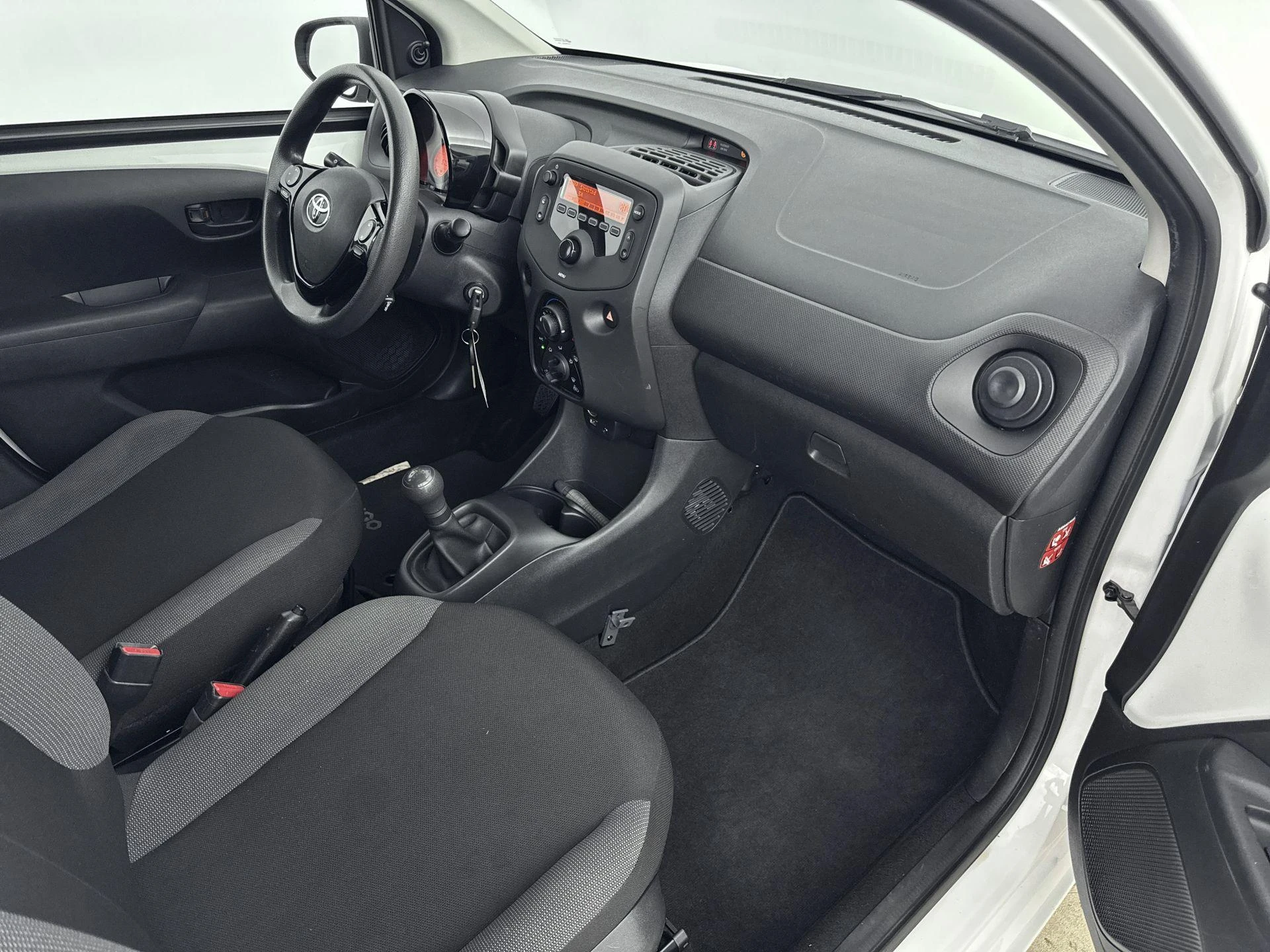 Toyota-Aygo-image-8