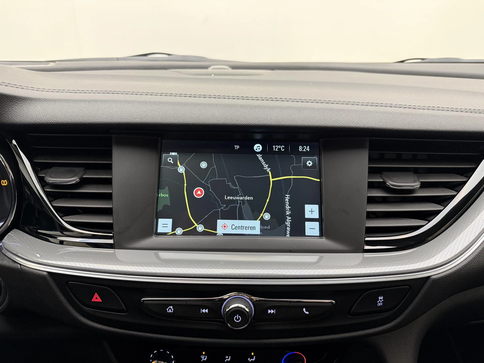 Opel-Insignia-image-16