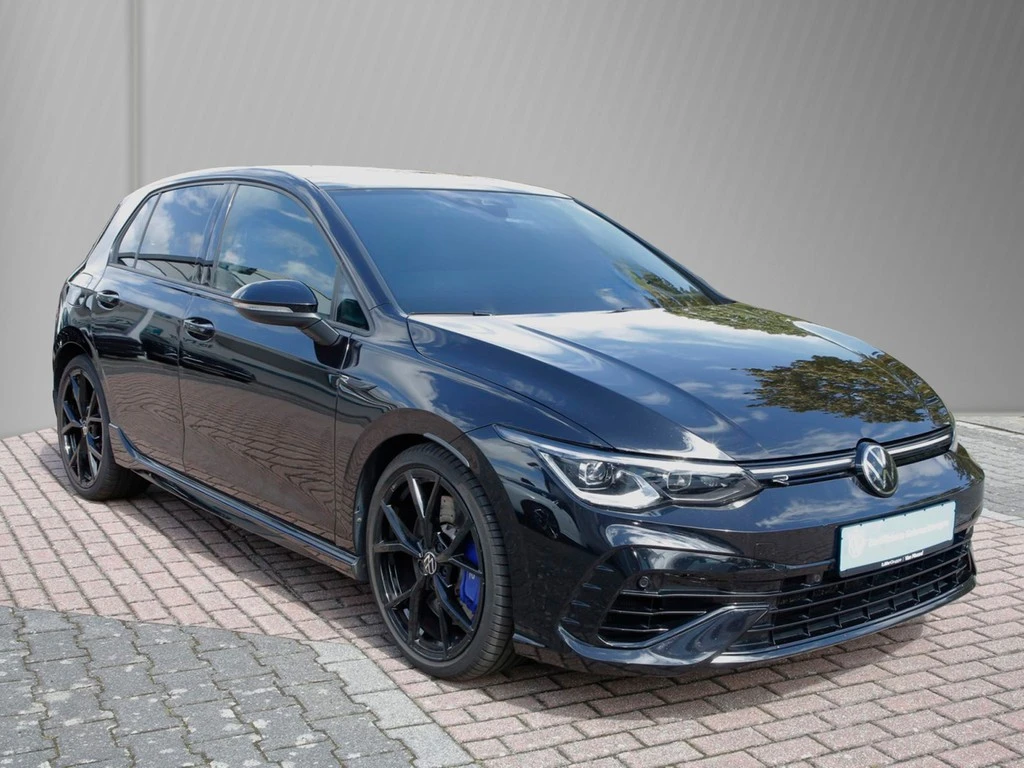Volkswagen-Golf-image-2