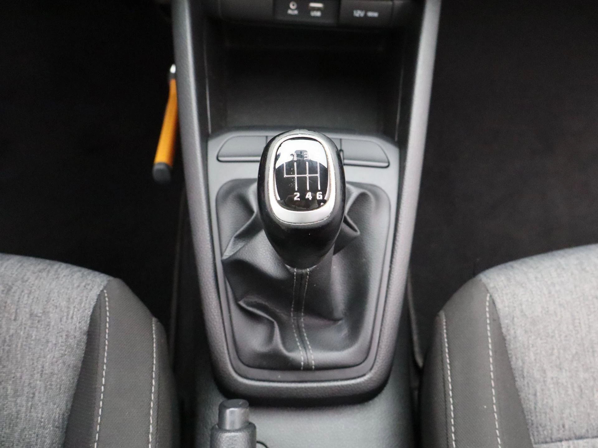 Kia-Stonic-image-14