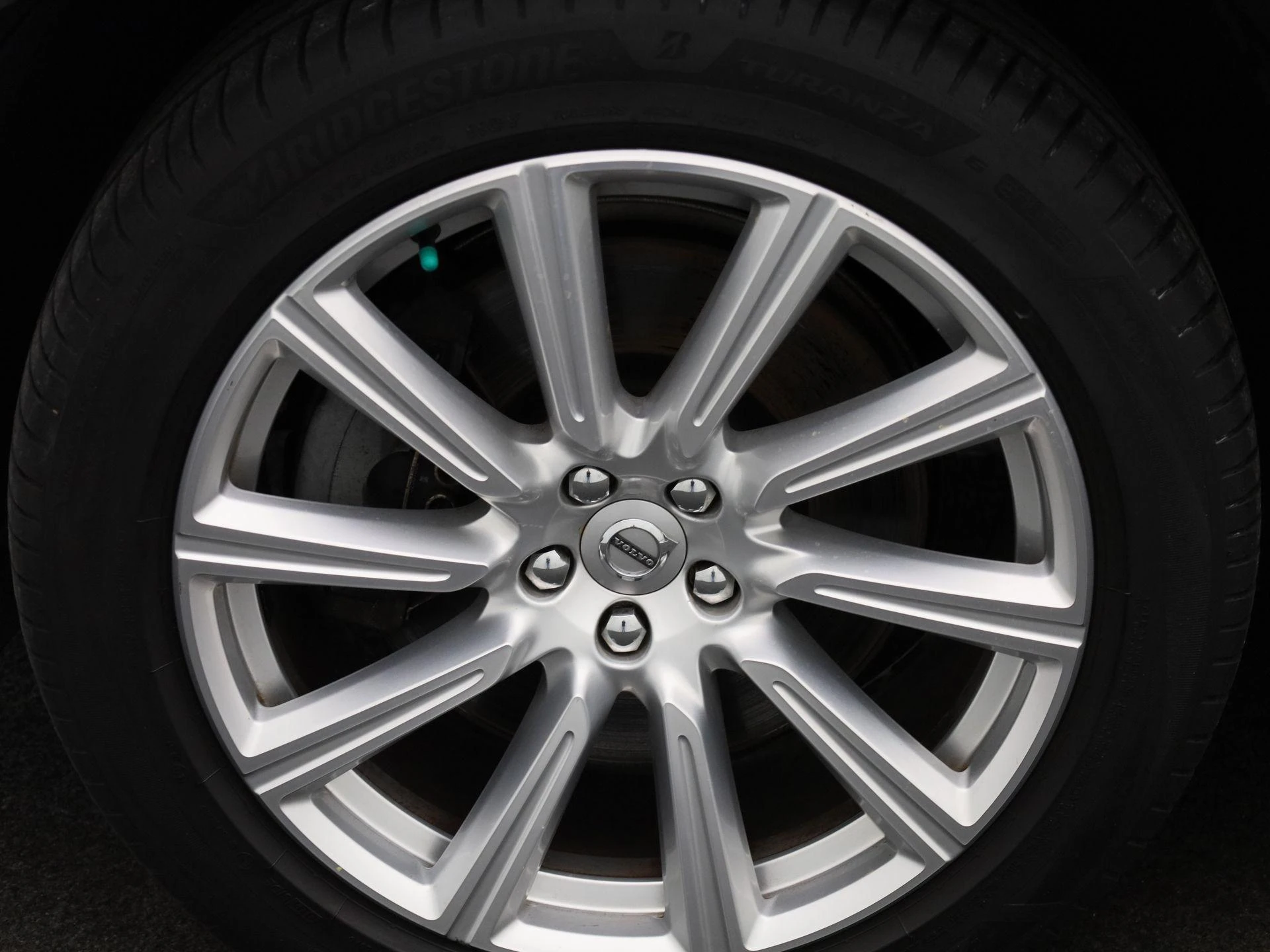 Volvo-XC90-image-14