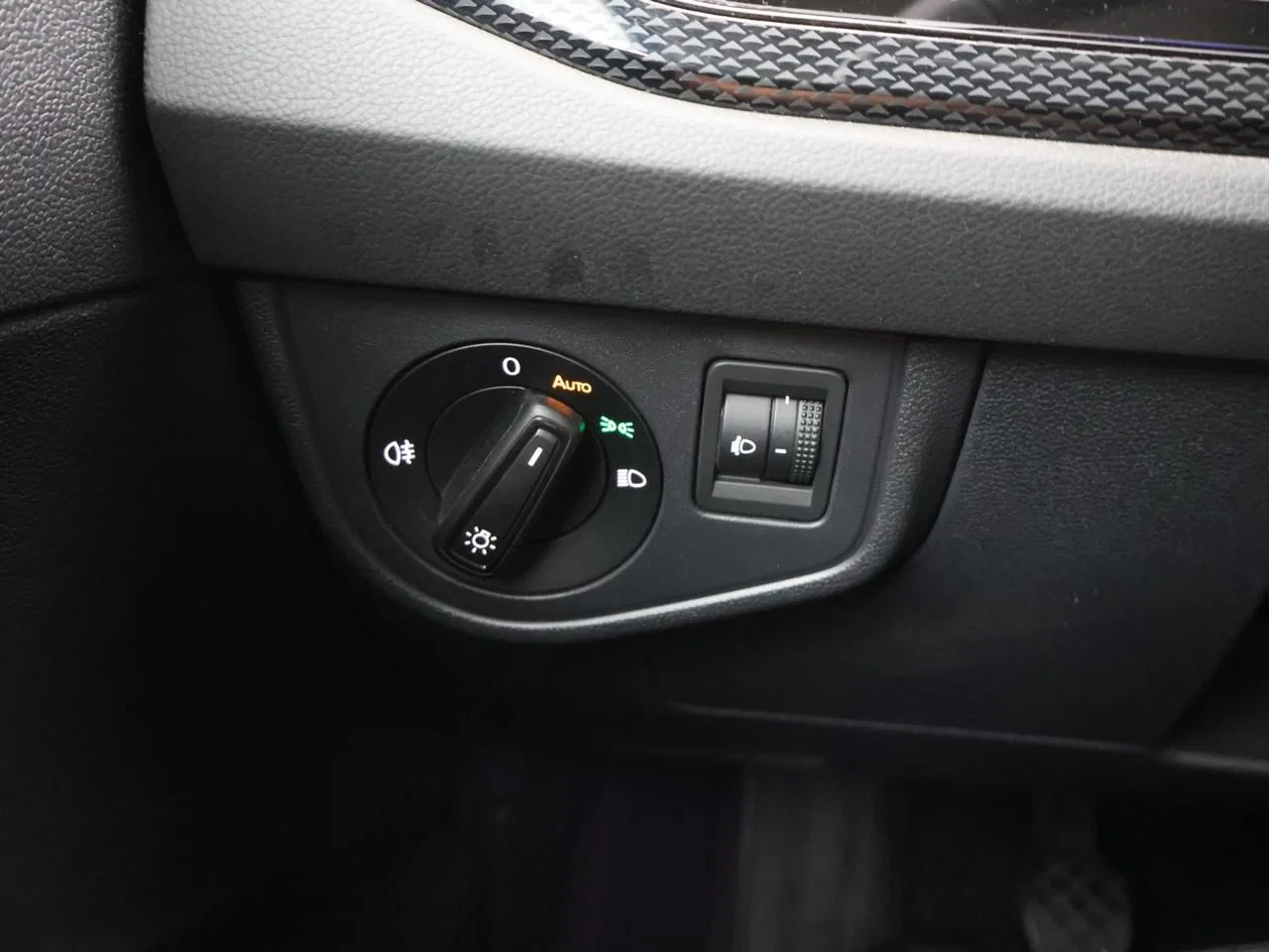 Volkswagen Taigo Taigo Life Business 1.0TSI 110PK *VIRTUAL COCKPIT*NAVI*CAMERA*ACC*PDC*APP-CONNECT*AIRCO*...*