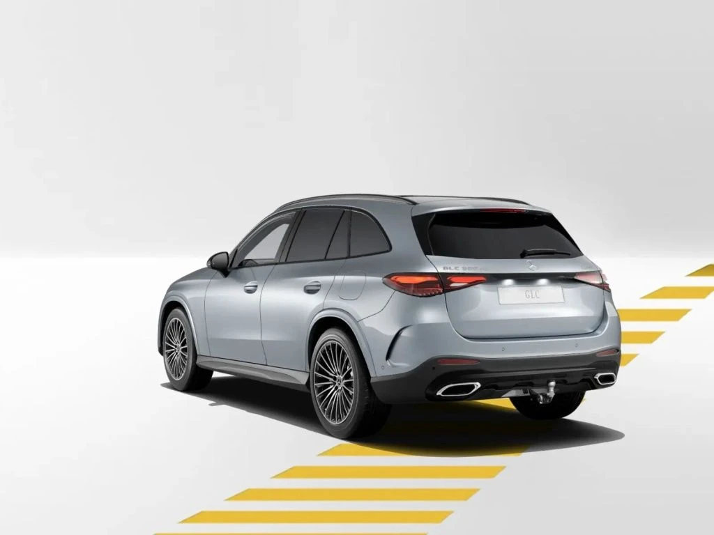 Mercedes-Benz-GLC 300 de-image-3