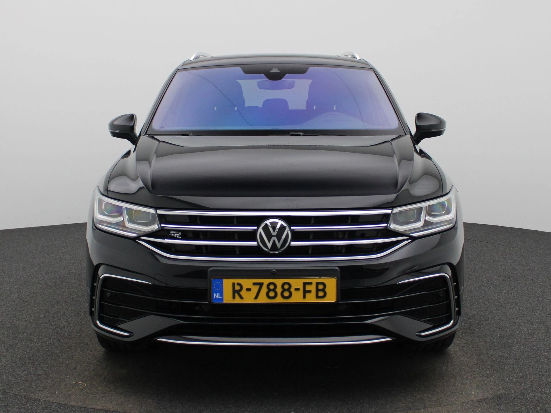 Volkswagen-Tiguan Allspace-image-2