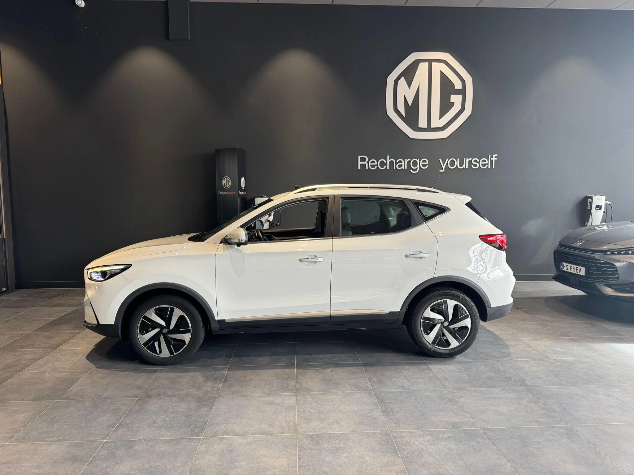 MG-ZS EV-image-20