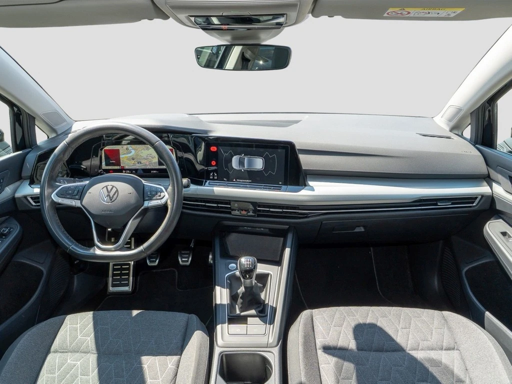 Volkswagen-Golf-image-11