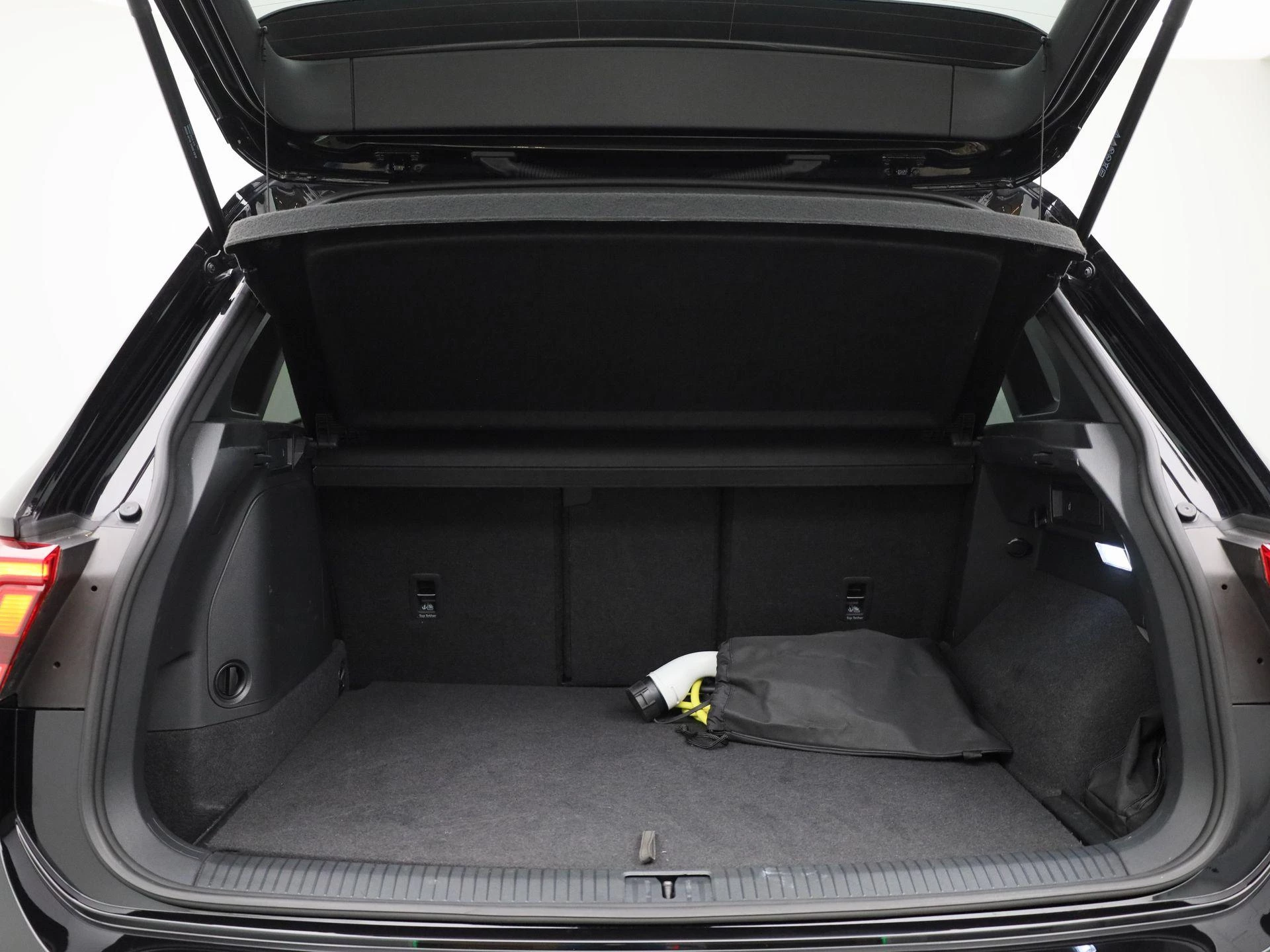 Volkswagen Tiguan 1.4 TSI eHybrid R-Line Business+ 245 PK|