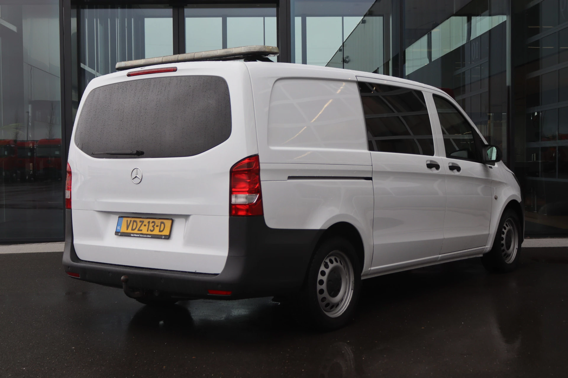 Mercedes-Benz-Vito-image-1