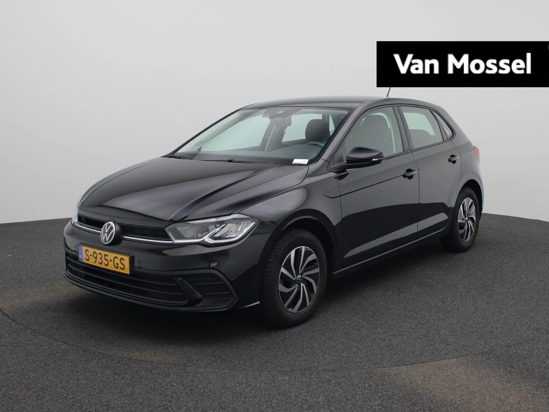 Volkswagen-Polo-image-0