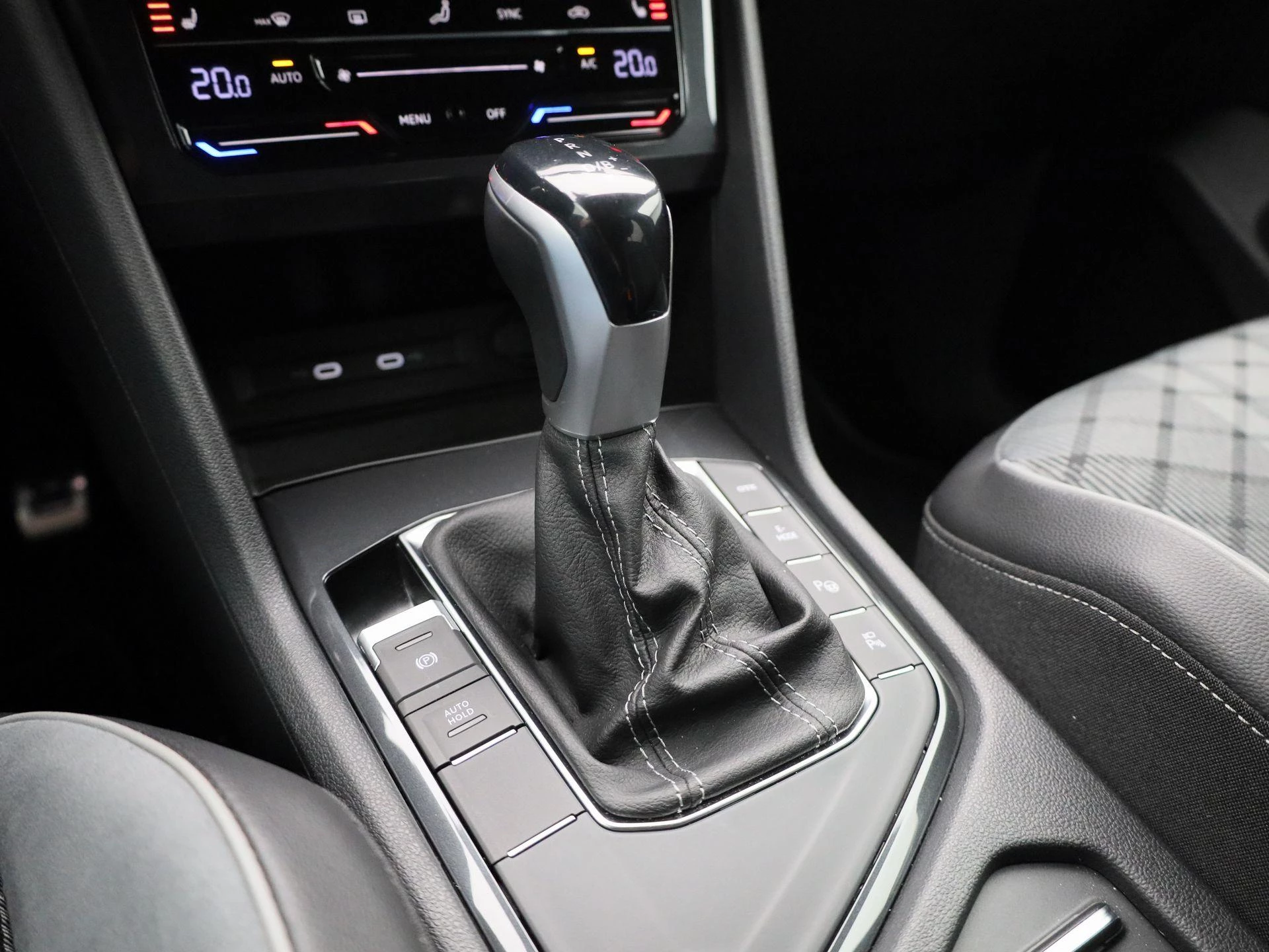 Volkswagen Tiguan 1.4 TSI eHybrid R-Line Business+ 245 PK|