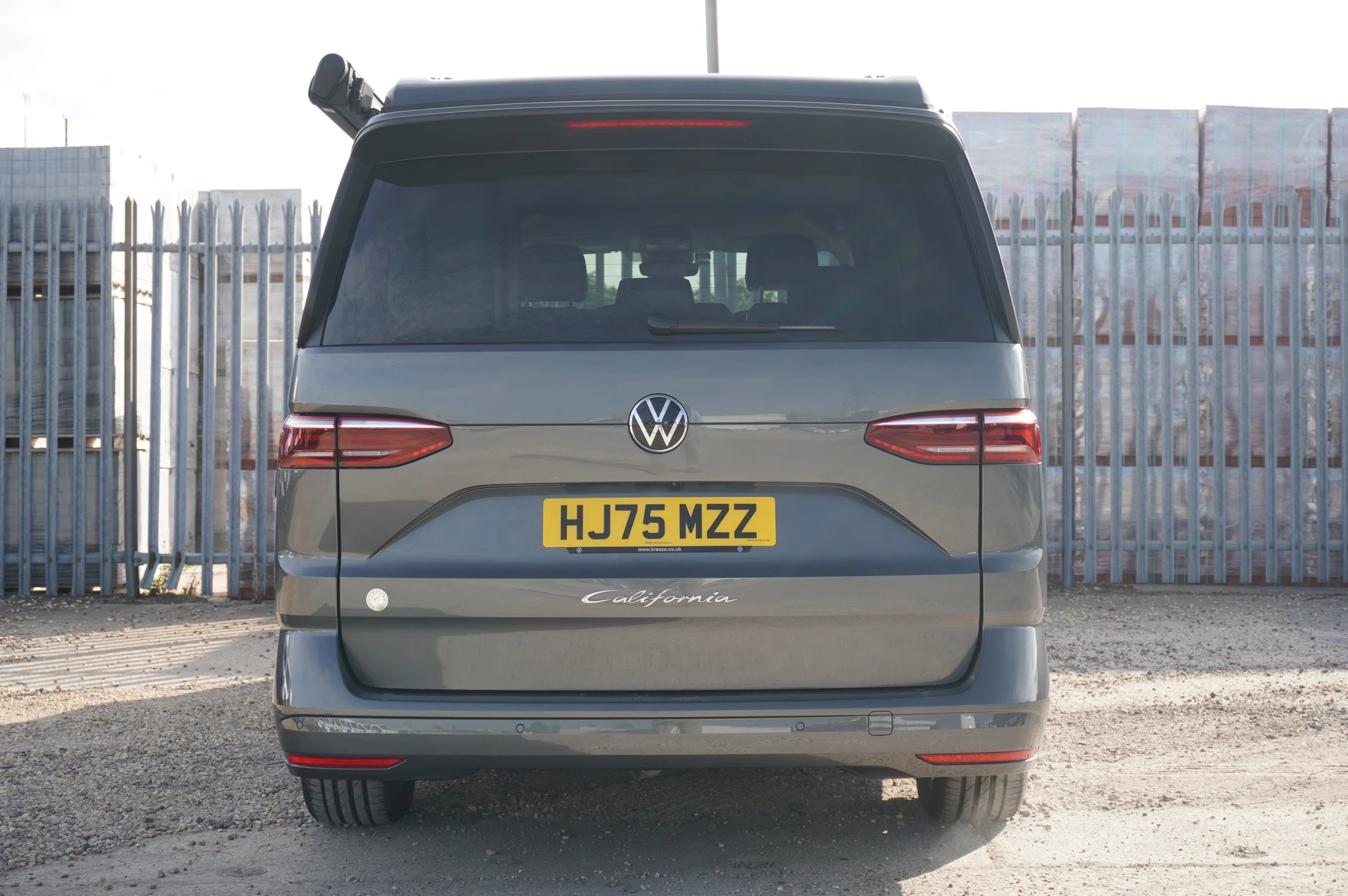Volkswagen-California-image-16