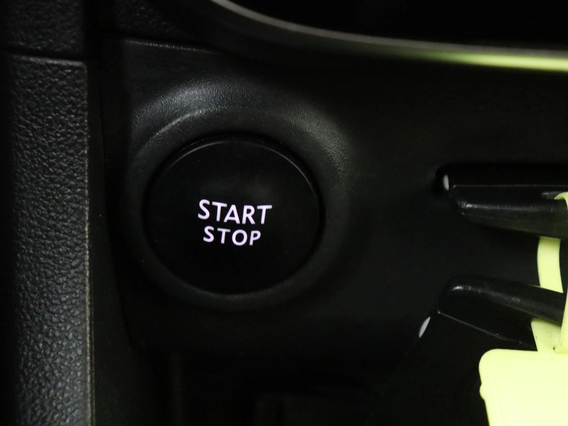 Renault-Clio-image-19