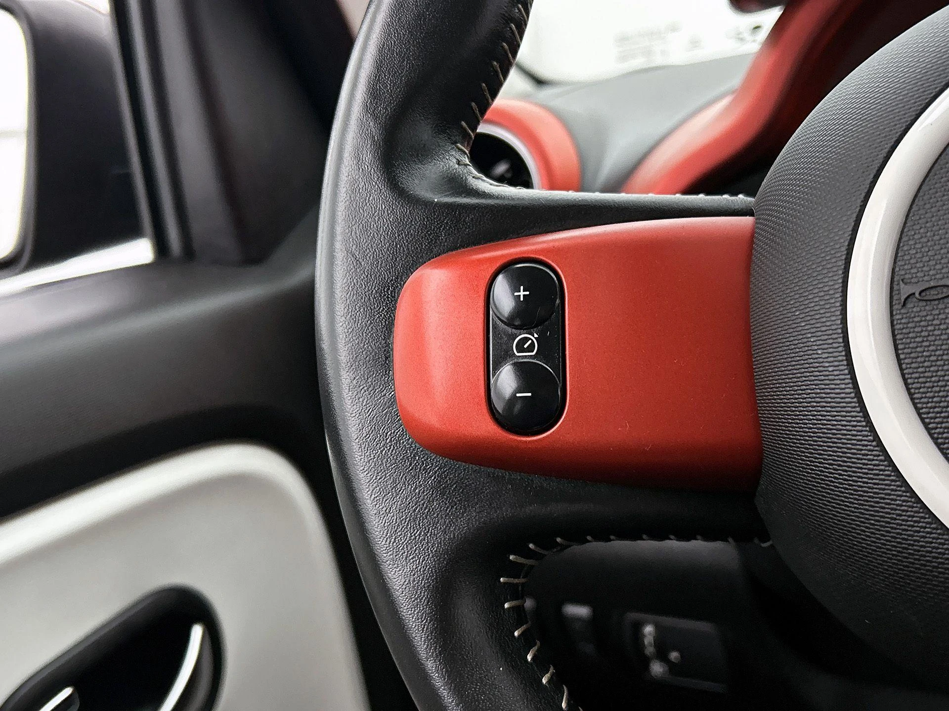 Renault-Twingo-image-5