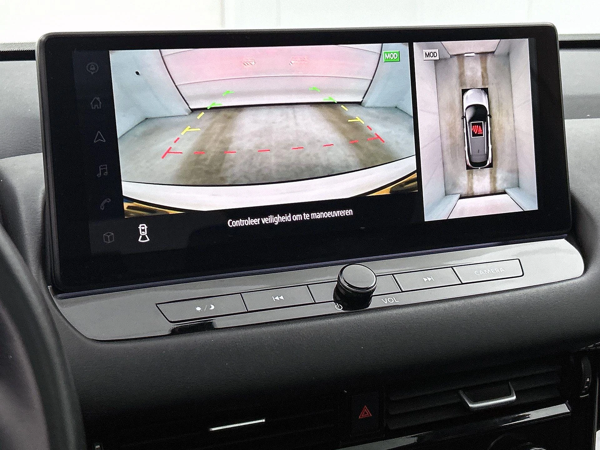 Nissan-QASHQAI-image-12