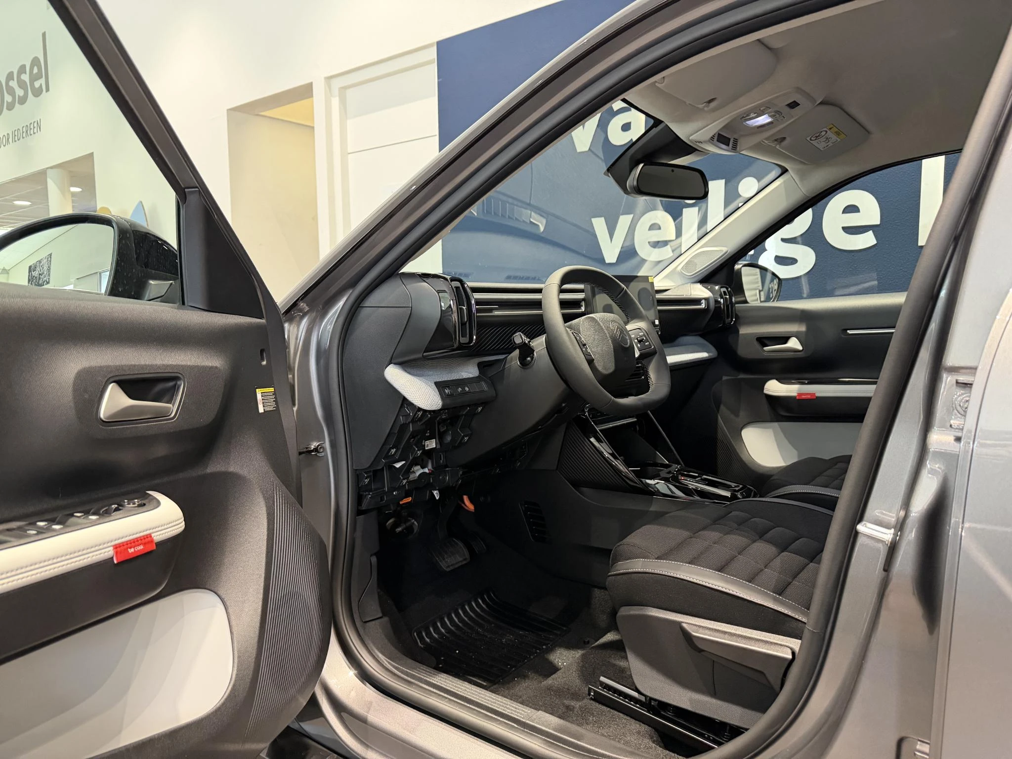 Citroën-ë-C3 Aircross-image-4