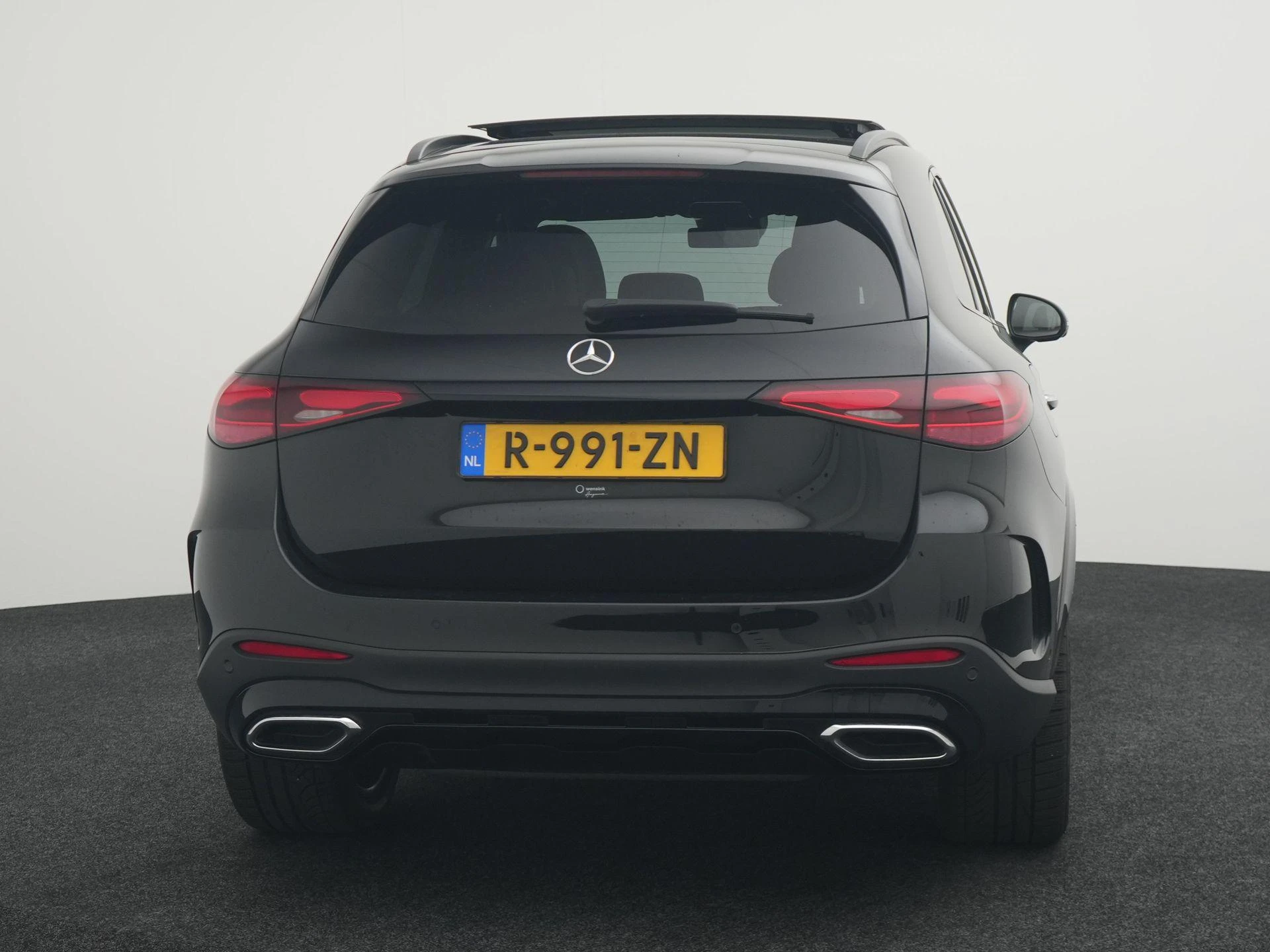 Mercedes-Benz-GLC-image-4