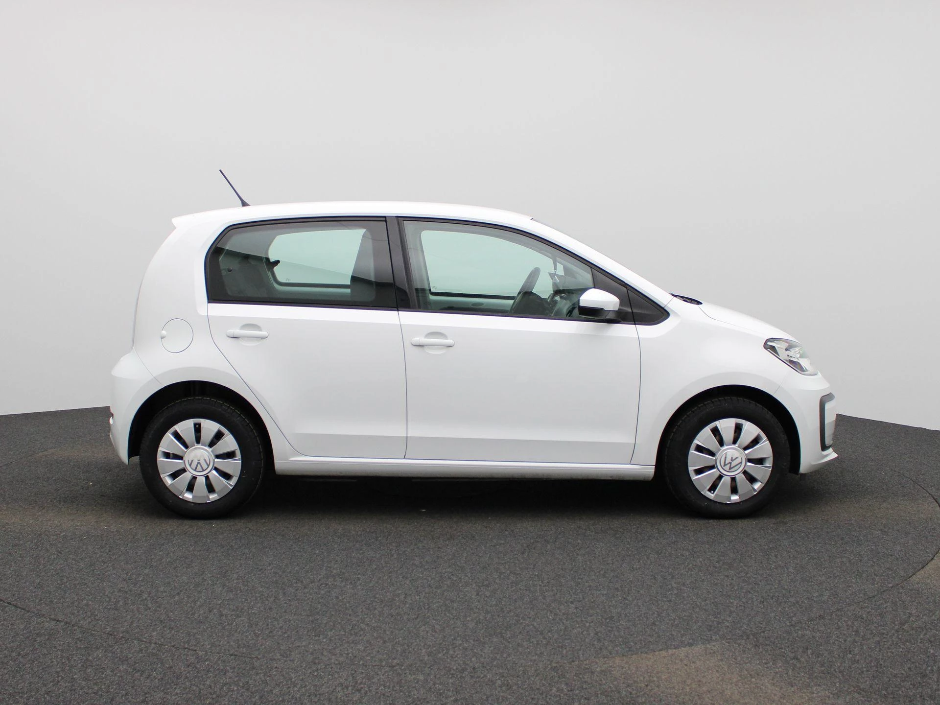 Volkswagen-up!-image-5