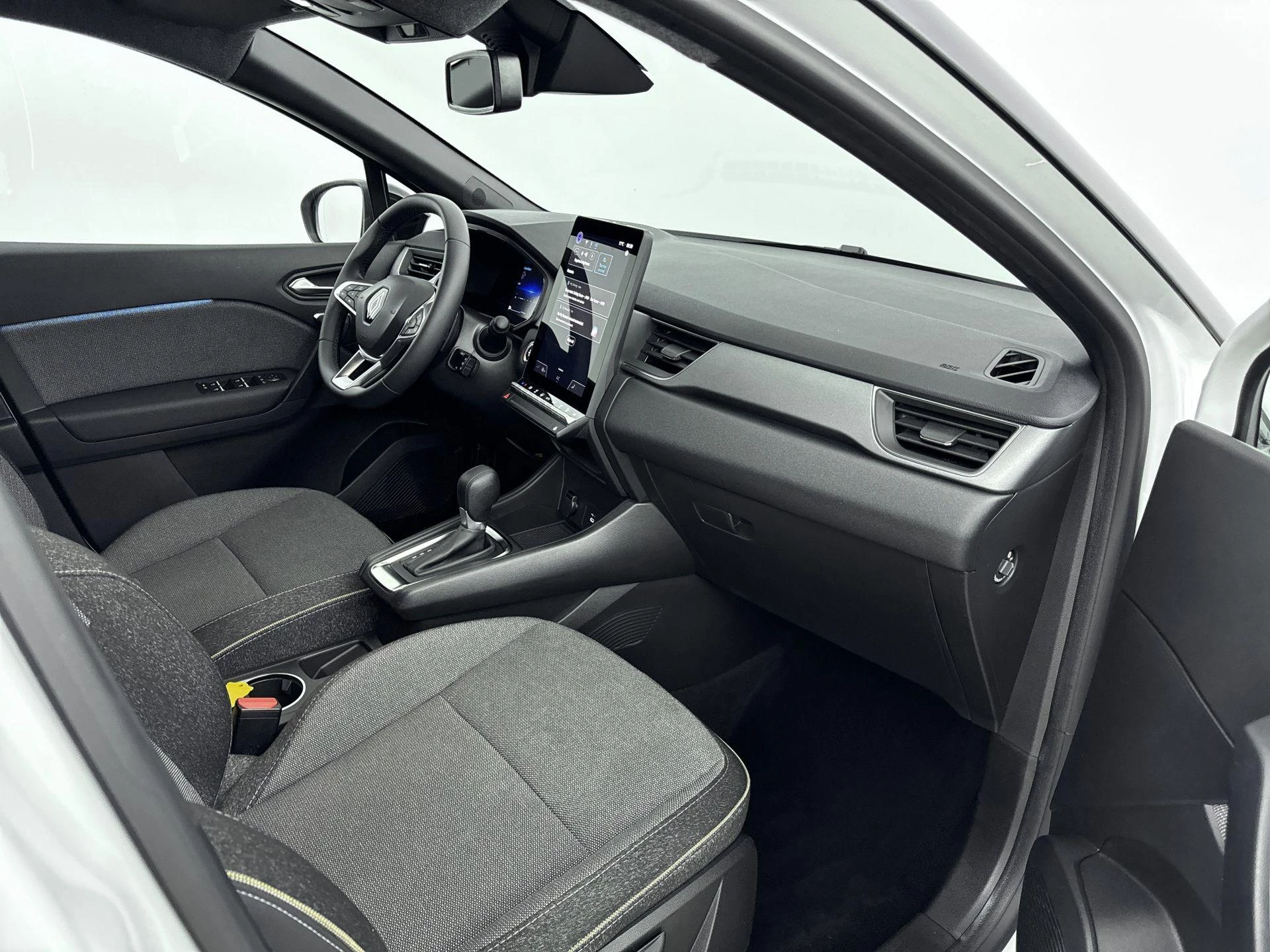 Renault-Captur-image-16