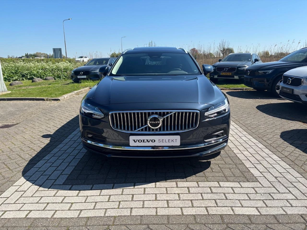 Volvo-V90-image-20