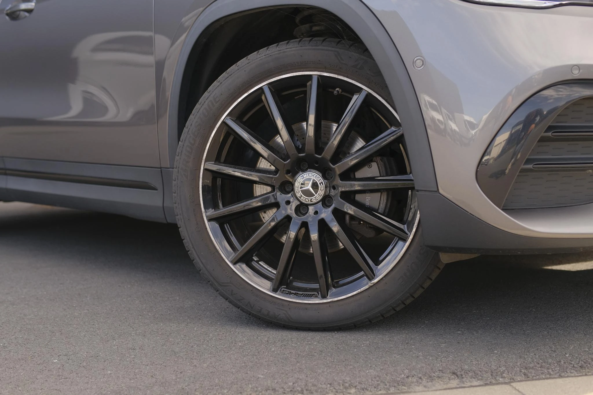 Mercedes-Benz-GLA-image-14