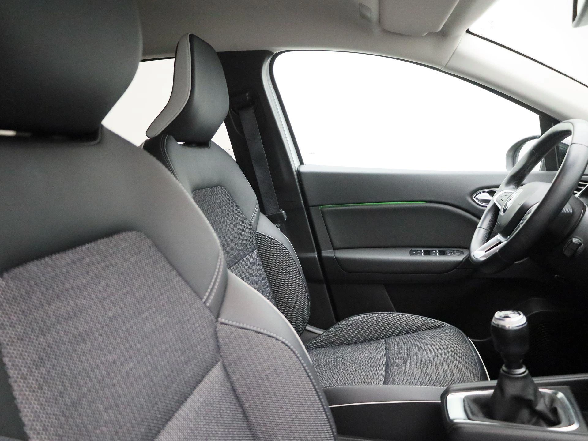 Renault-Captur-image-29