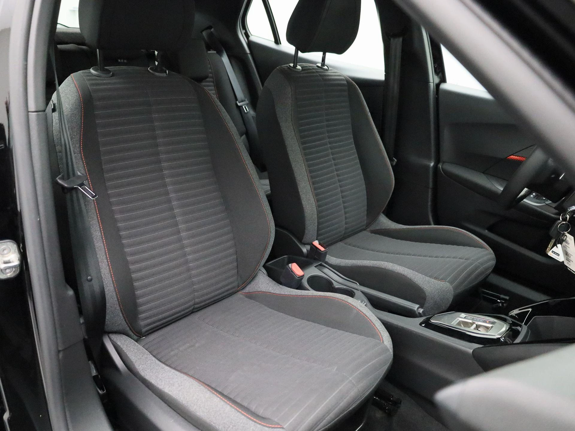 Peugeot-2008-image-33