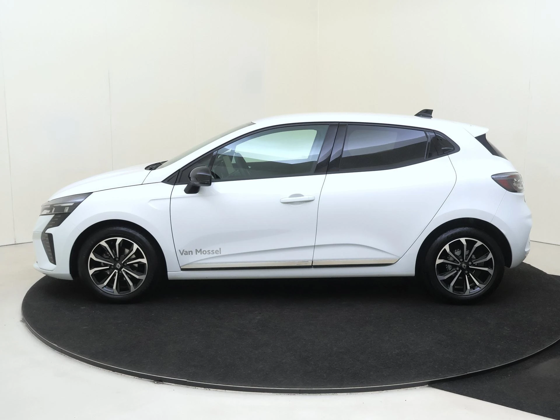 Renault-Clio-image-7