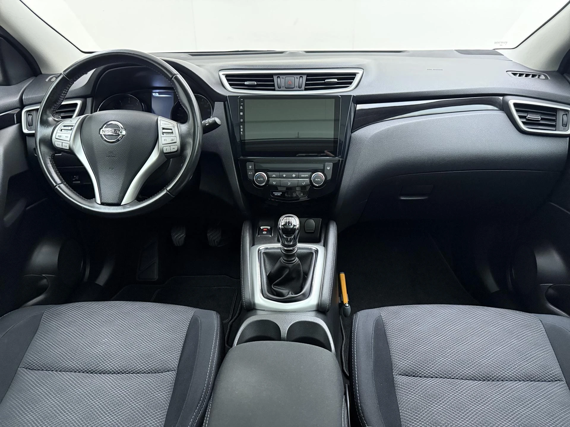 Nissan-QASHQAI-image-25