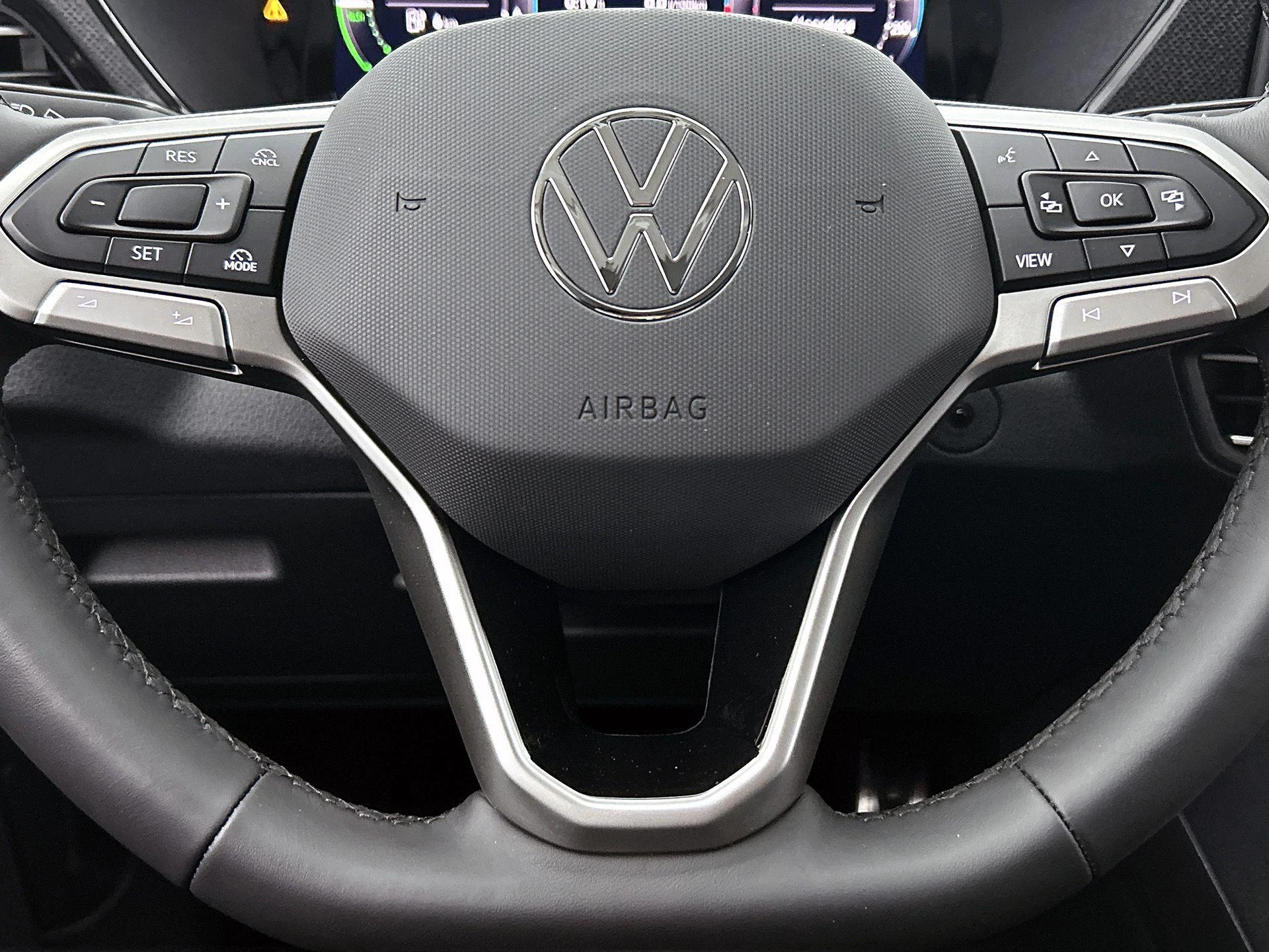 Volkswagen-Caddy-image-36