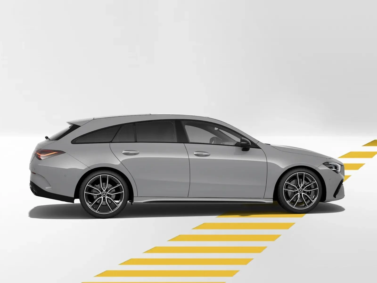 Mercedes-Benz-CLA 220 d-image-7