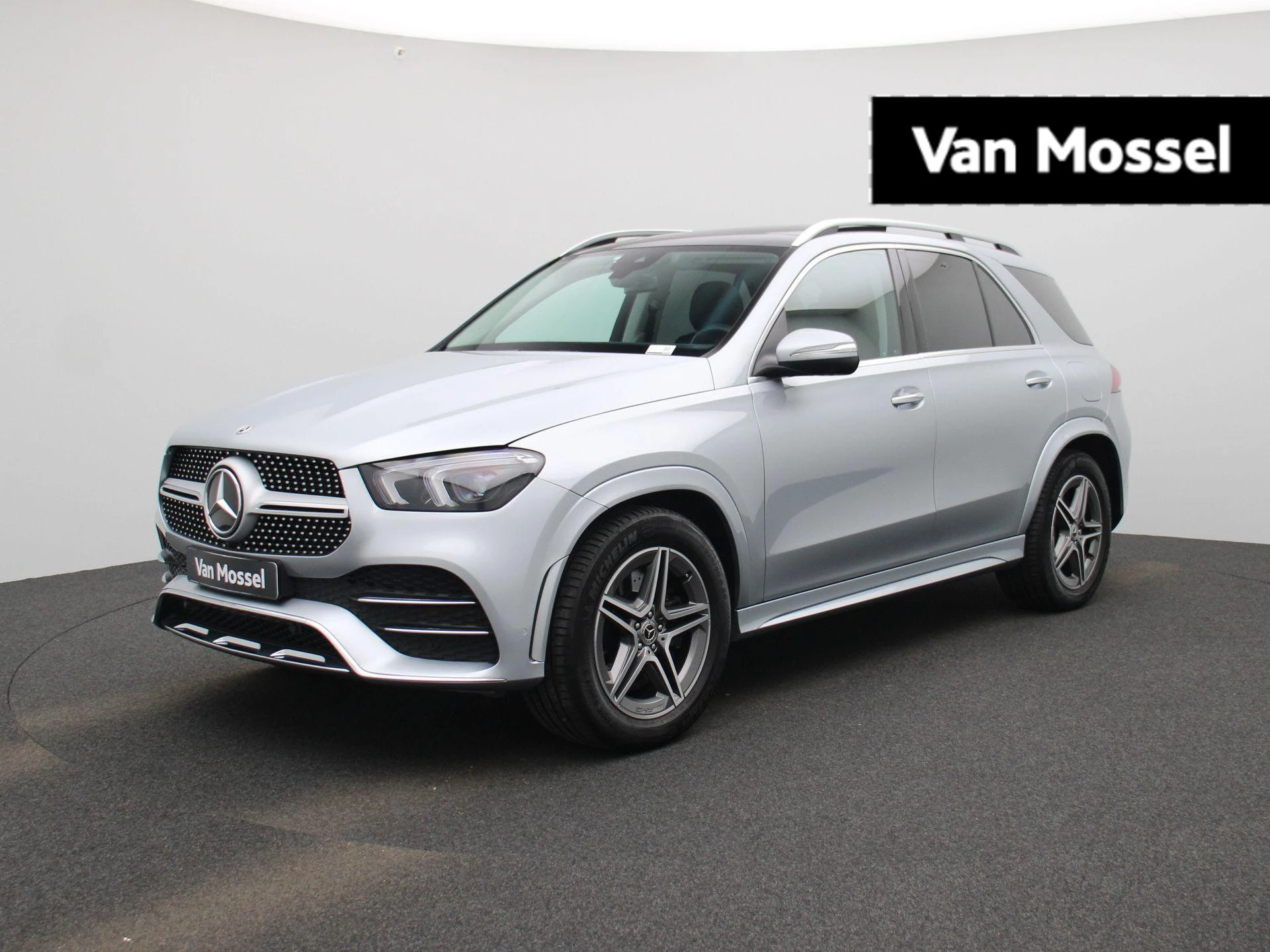Mercedes-Benz-GLE-image-0