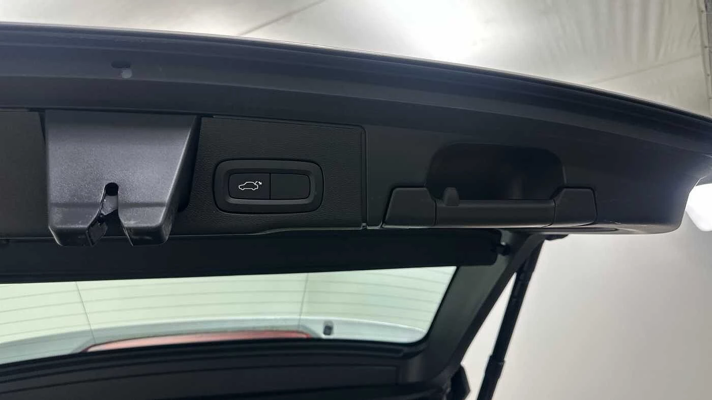 Volvo-XC60-image-15