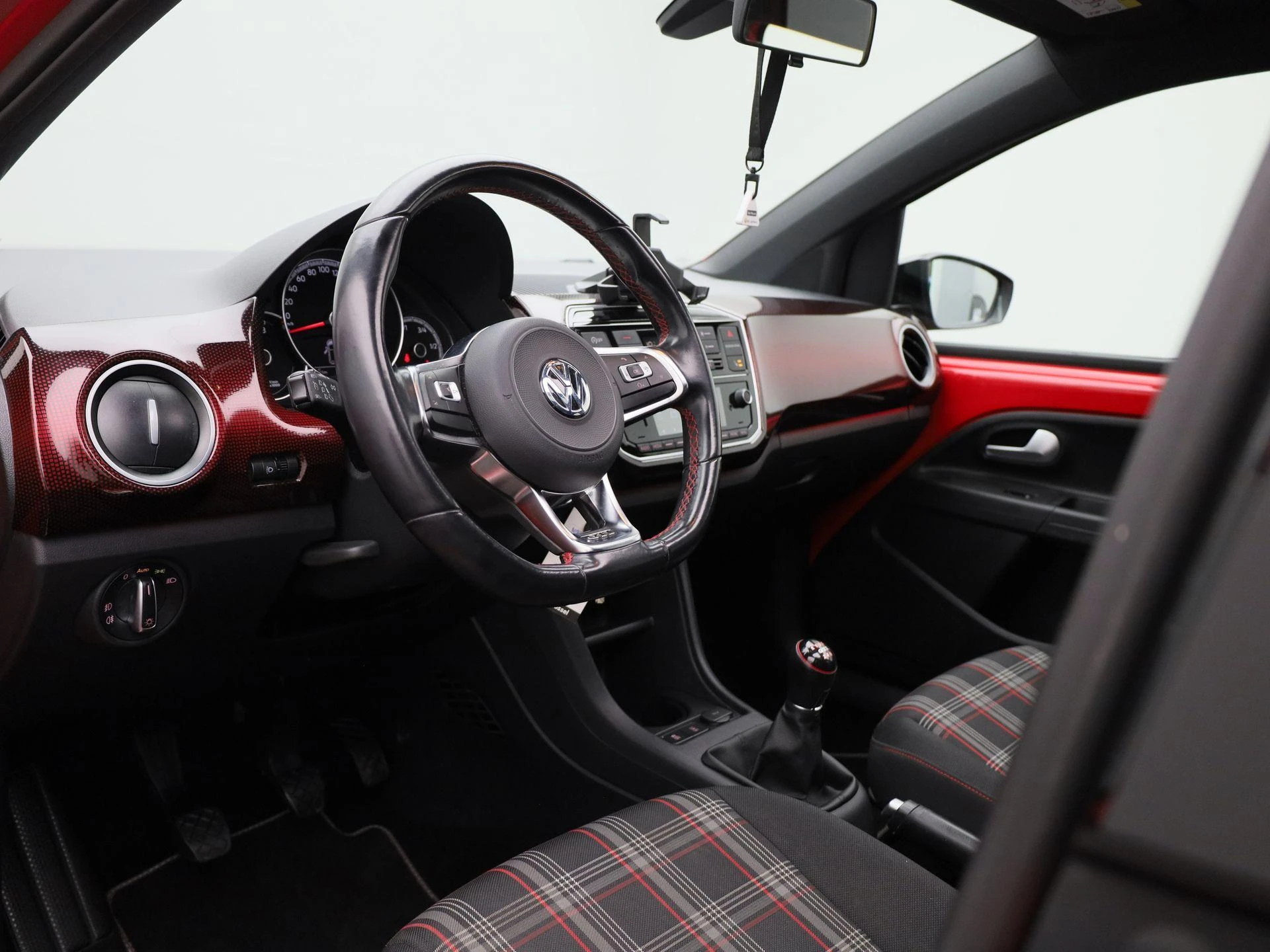 Volkswagen up! 1.0 TSI GTI