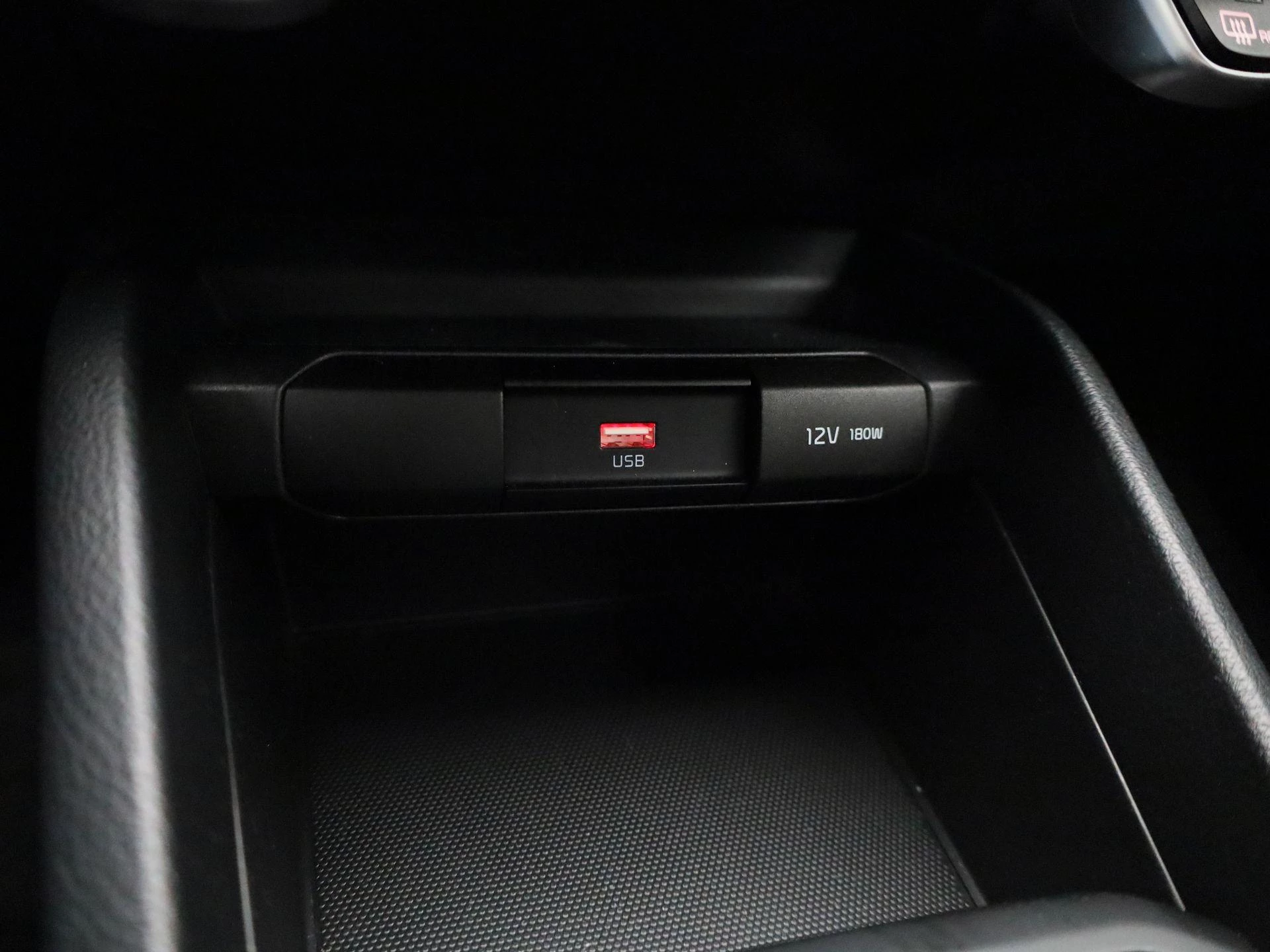 Kia-Stonic-image-20